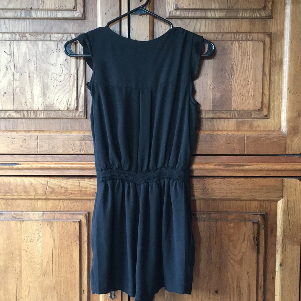 Romper - Picture 3 of 4